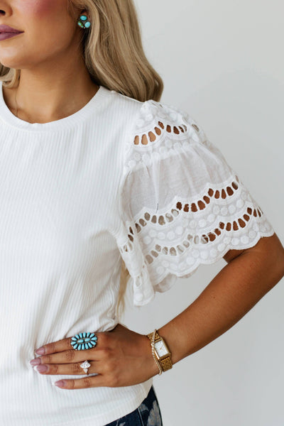 WHITE TOP WITH EYELETT SLEEVE