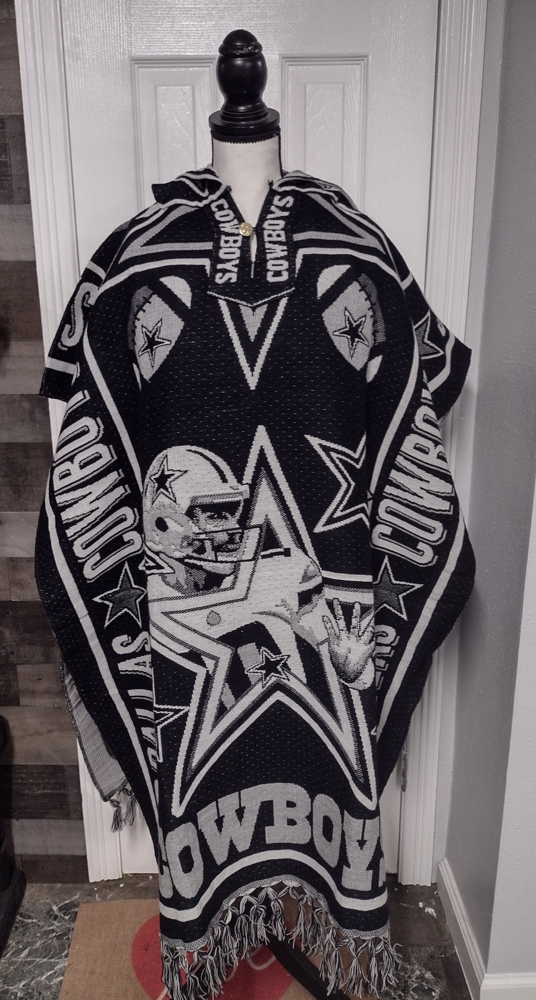 Dallas Cowboys Knitted Poncho w/ Hoodie