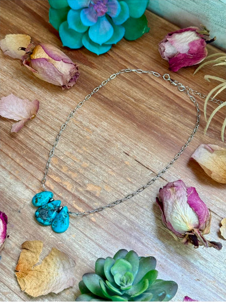 15” Turquoise Teardrop Chain Necklace – Silver Plated Paperclip