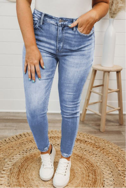 Plus Size High Rise Skinny Jeans