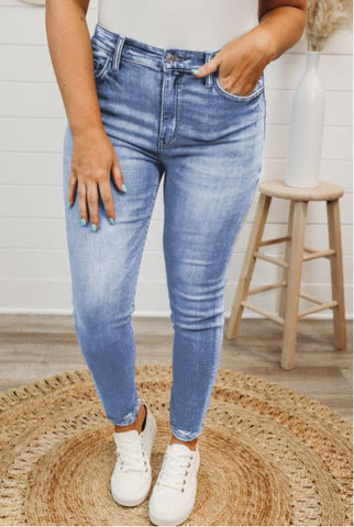 Plus Size High Rise Skinny Jeans