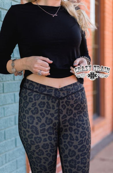 Inside Out Leggings - Leopard